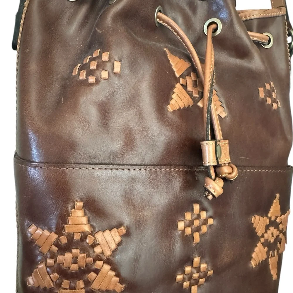 NWT Patricia Nash Brindisi Bucket Leather Bag Crossbody Purse Cognac Distressed - Picture 5 of 15